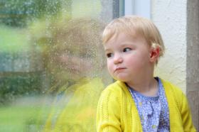 Los signos de alarma de los trastornos del espectro autista se pueden reconocer por los docentes. La escuela juega un papel principal en el reconocimiento del autismo y su terapia.