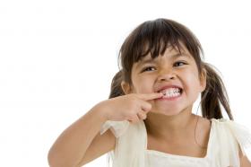 A mi hijo le rechinan los dientes, ¿debo preocuparme? Infórmate en éste artículo.