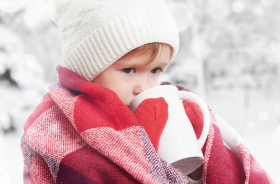 ¡Qué frío hace! Es tiempo de bronquiolitis en lactantes y de catarro y gripe en niños pequeños y mayores. Infórmate para resolver mejor tus dudas.